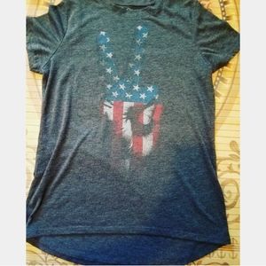 LOL Vintage distressed American flag peace tee